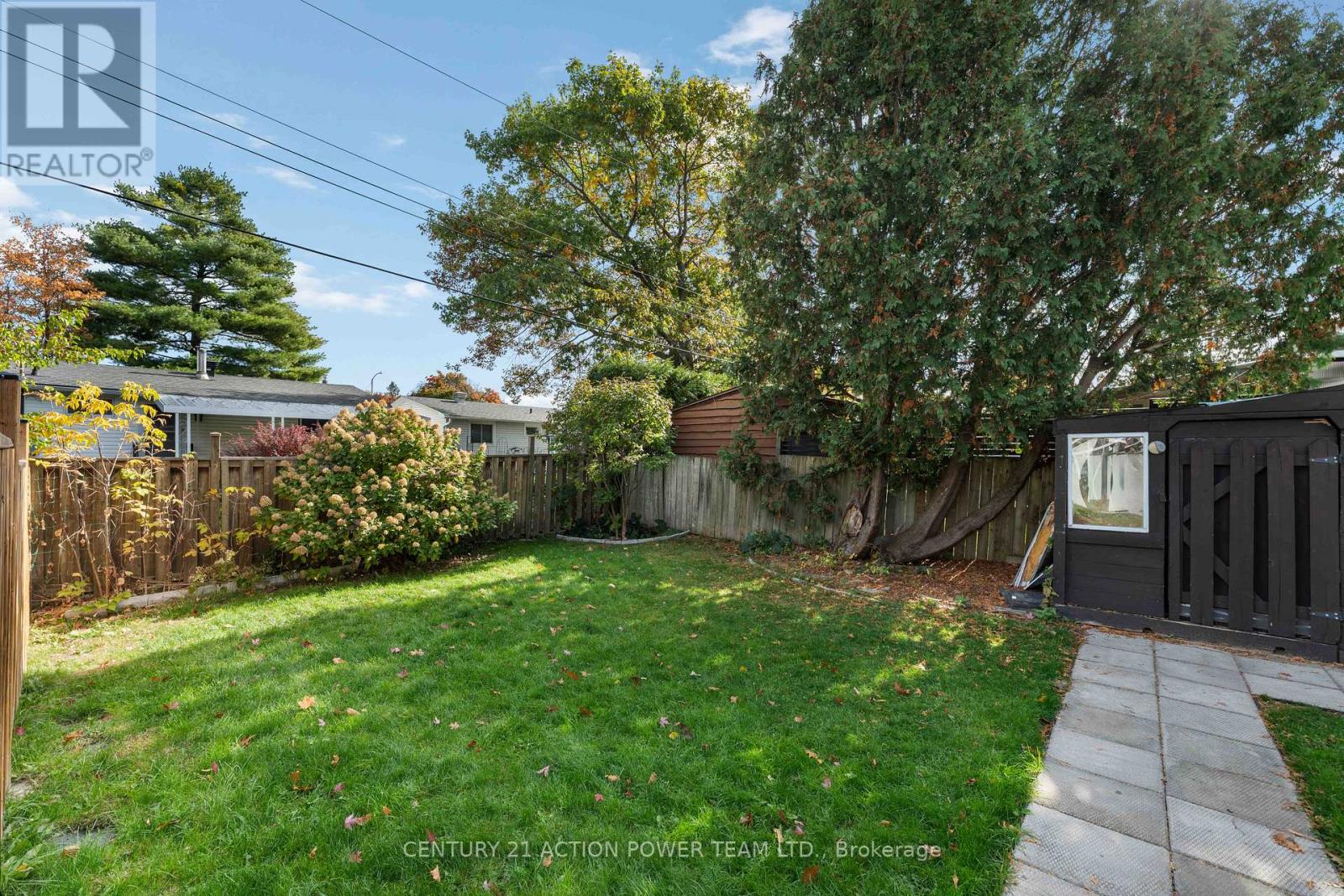 B - 1493 Mariette Street, Ottawa, Ontario  K1E 1L1 - Photo 27 - X12464307