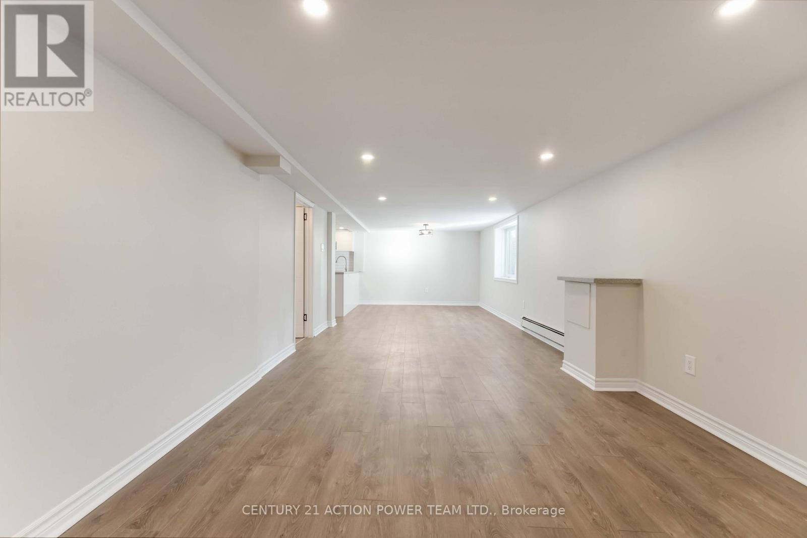B - 1493 Mariette Street, Ottawa, Ontario  K1E 1L1 - Photo 5 - X12464307