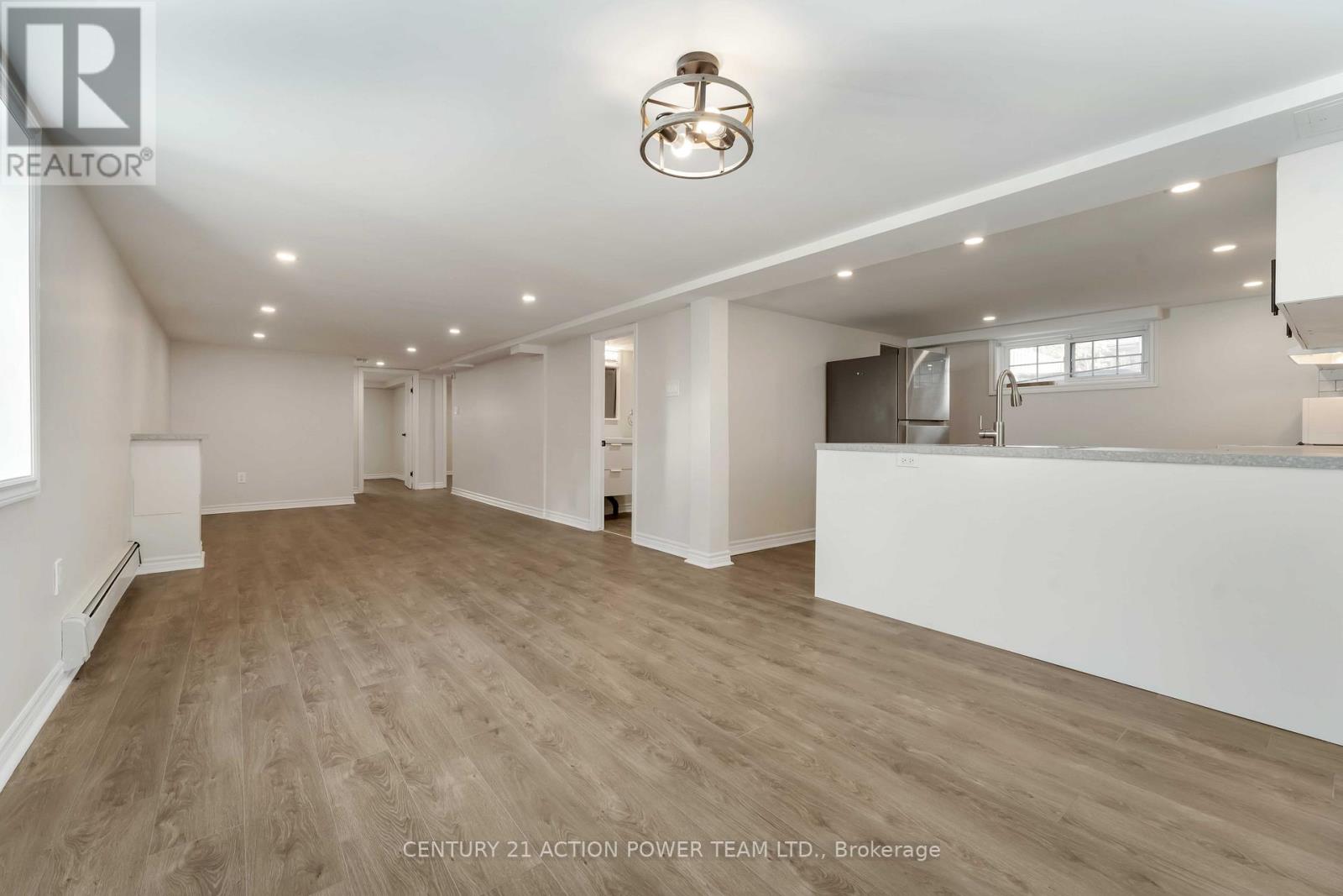 B - 1493 Mariette Street, Ottawa, Ontario  K1E 1L1 - Photo 8 - X12464307