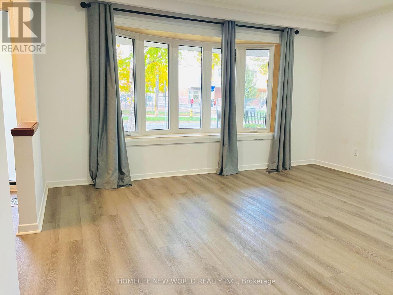 Ground - 49 Mckee Avenue, Toronto, Ontario  M2N 4C1 - Photo 4 - C12476885
