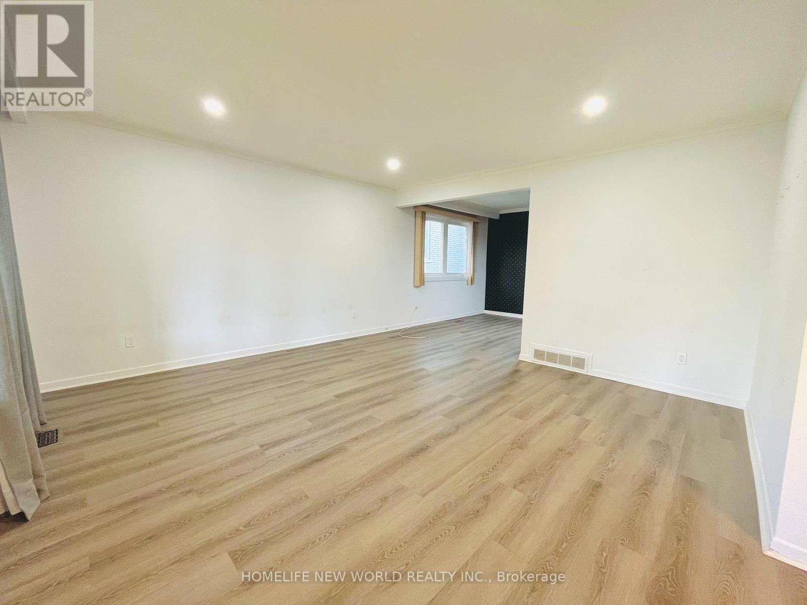 Ground - 49 Mckee Avenue, Toronto, Ontario  M2N 4C1 - Photo 7 - C12476885