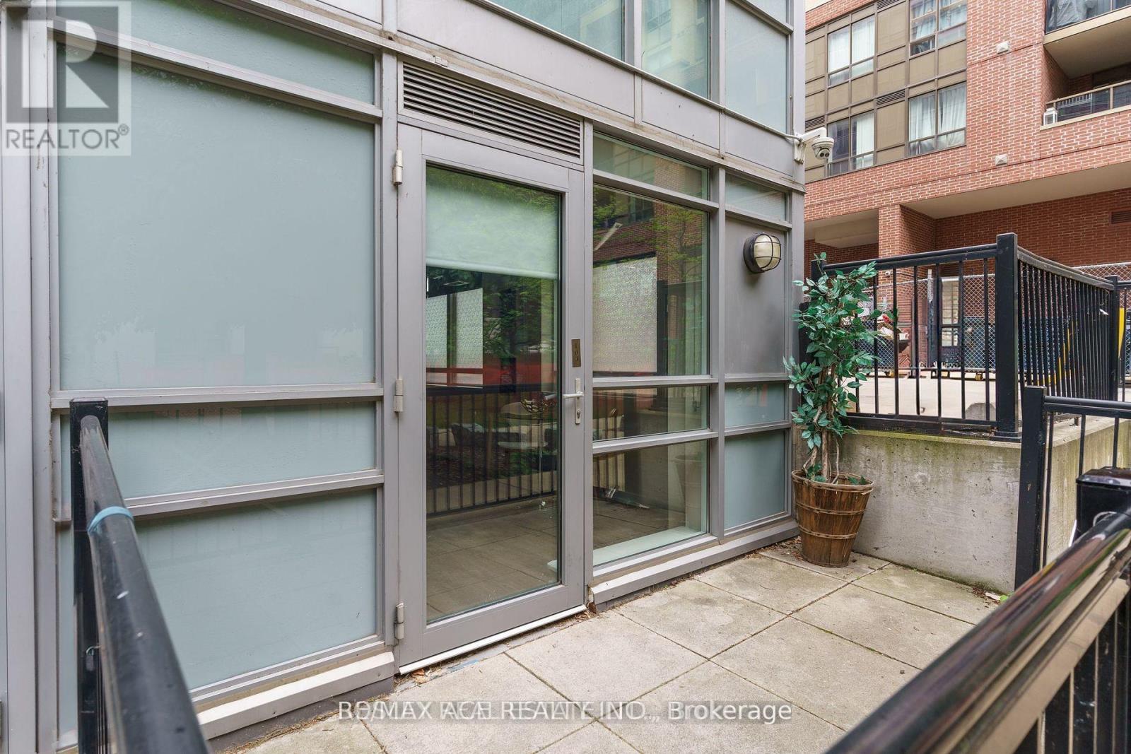 104 - 170 Sudbury Street, Toronto, Ontario  M6J 0A1 - Photo 4 - C12476892