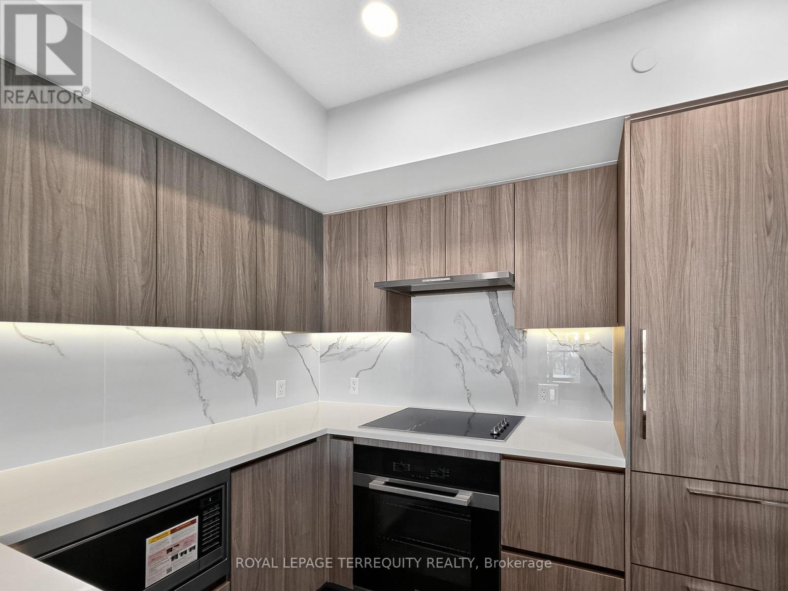 4505a - 1 Concord Cityplace Way, Toronto, Ontario  M5V 0X3 - Photo 4 - C12476904