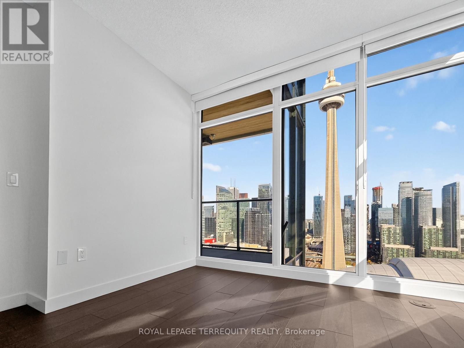 4505a - 1 Concord Cityplace Way, Toronto, Ontario  M5V 0X3 - Photo 7 - C12476904