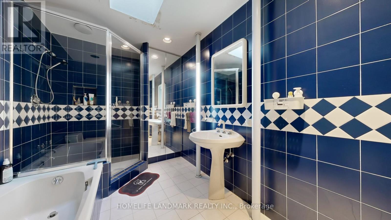85 Forest Grove Drive, Toronto, Ontario  M2K 1Z4 - Photo 41 - C12476920