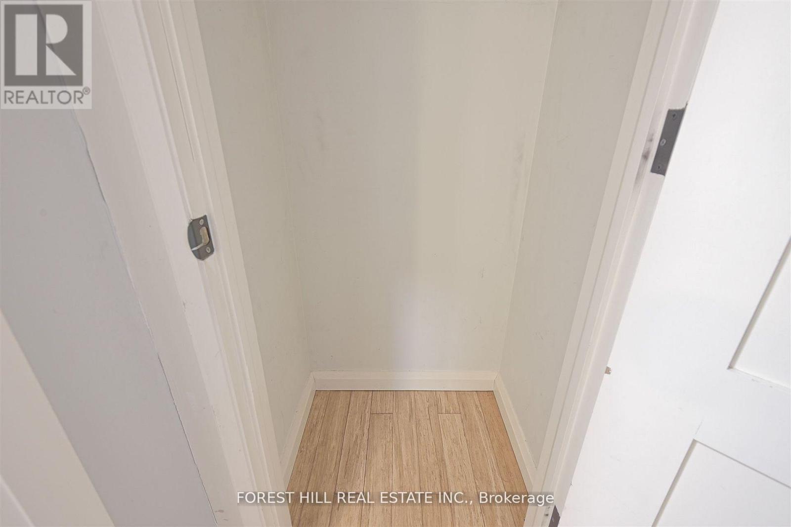 B - 345 Walmer Road, Toronto, Ontario  M5R 2Y3 - Photo 18 - C12476927