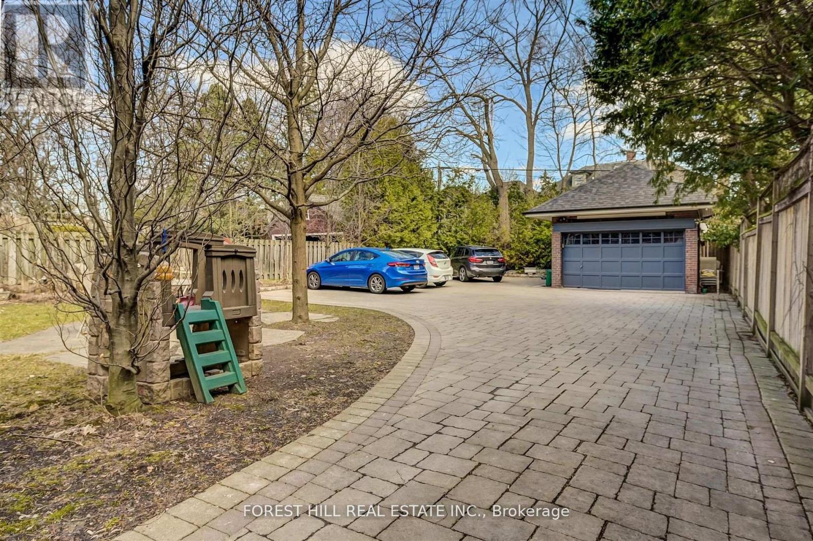 B - 345 Walmer Road, Toronto, Ontario  M5R 2Y3 - Photo 20 - C12476927