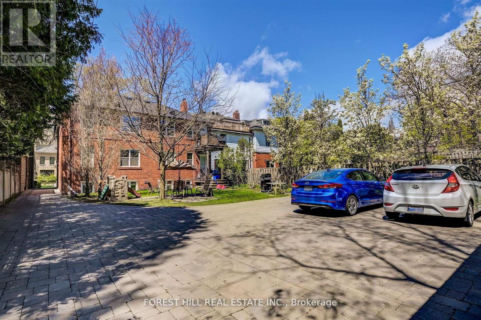 B - 345 Walmer Road, Toronto, Ontario  M5R 2Y3 - Photo 21 - C12476927