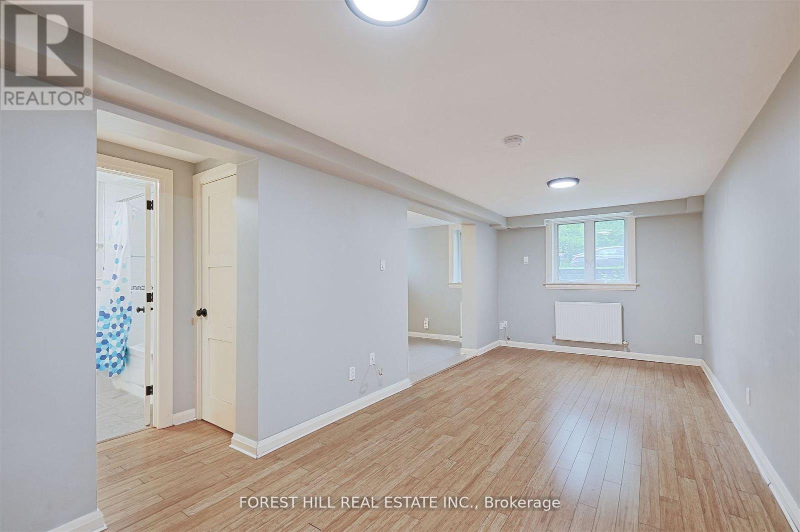B - 345 Walmer Road, Toronto, Ontario  M5R 2Y3 - Photo 3 - C12476927