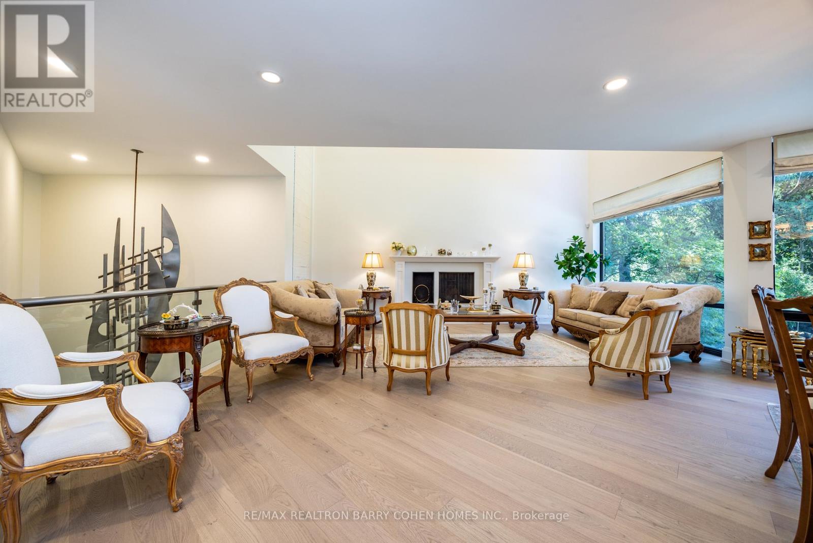 10 Penwood Crescent, Toronto, Ontario  M3B 2B9 - Photo 11 - C12476935