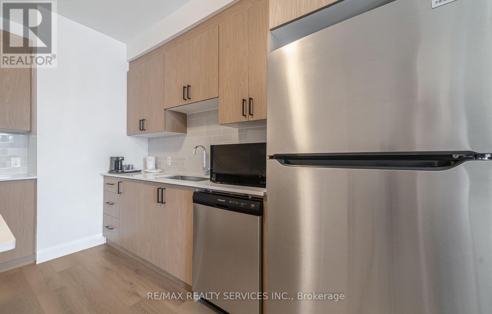 #4 - 30 Dean Park Road, Toronto (Rouge), Ontario  M1B 3H1 - Photo 9 - E12476871
