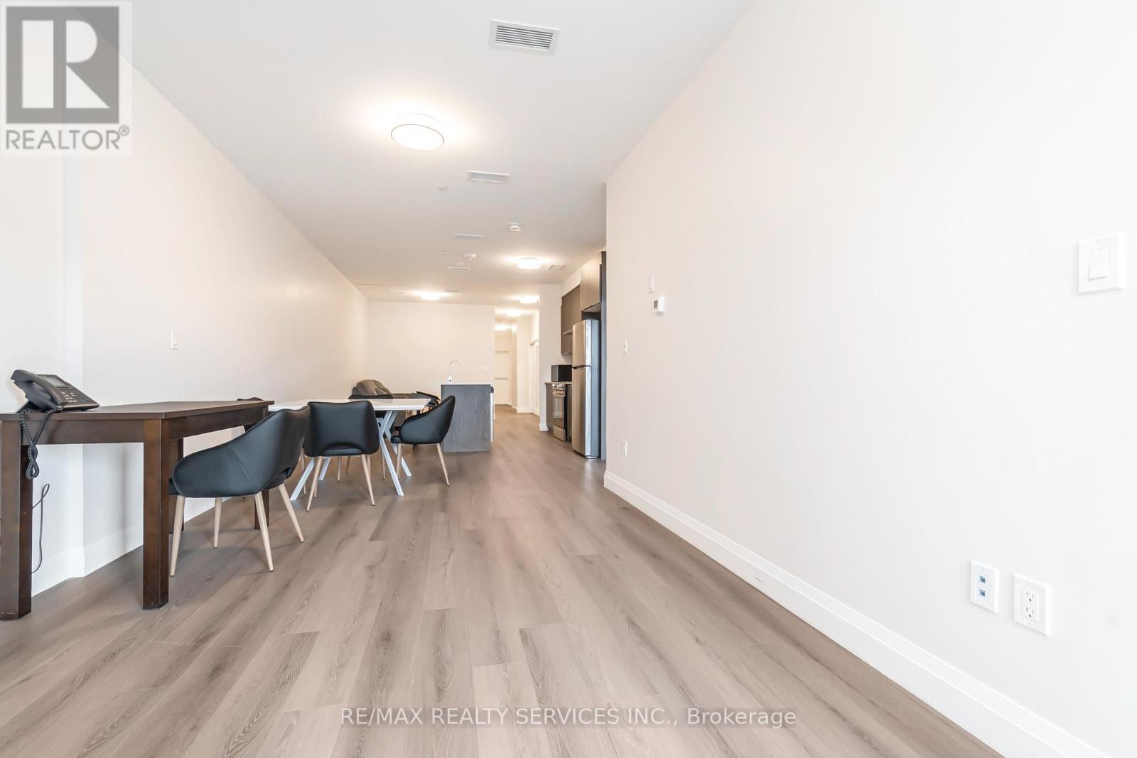 #8 - 30 Dean Park Road, Toronto (Rouge), Ontario  M1B 3H1 - Photo 4 - E12476898