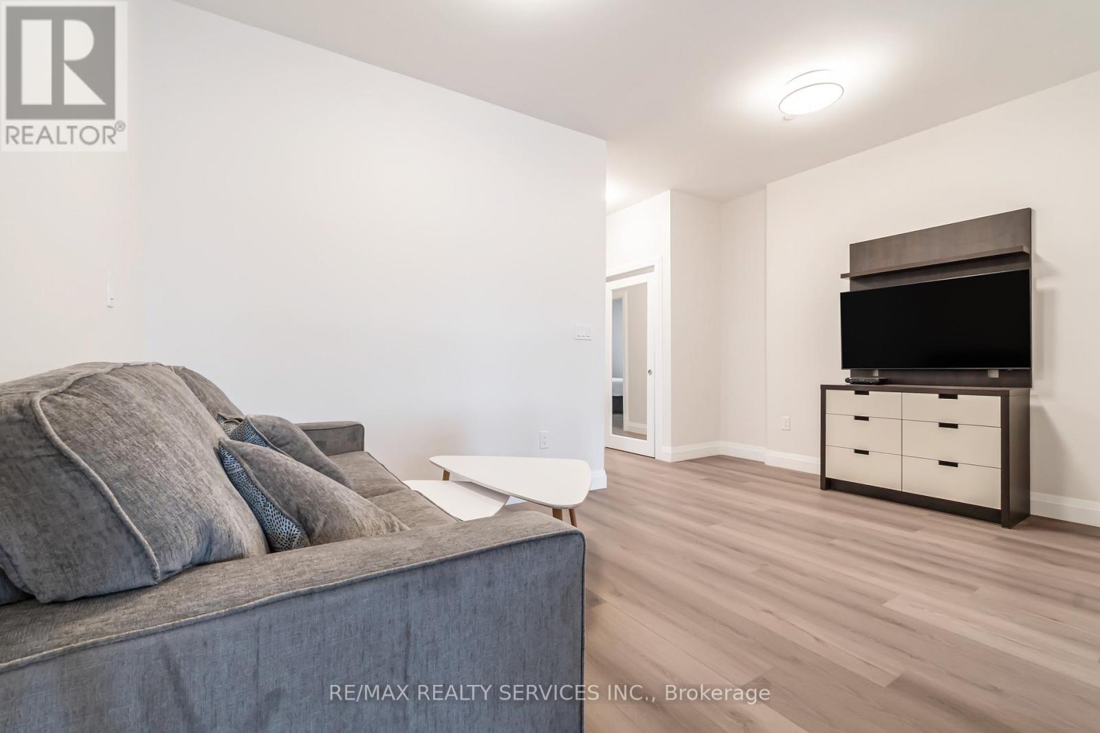 #8 - 30 Dean Park Road, Toronto (Rouge), Ontario  M1B 3H1 - Photo 9 - E12476898