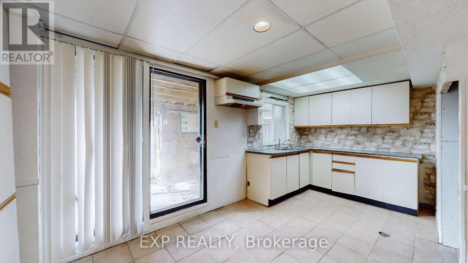 5023 Salishan Circle, Mississauga, Ontario  L5R 3E3 - Photo 37 - W12474491