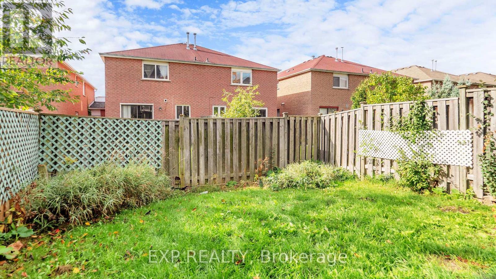 5023 Salishan Circle, Mississauga, Ontario  L5R 3E3 - Photo 45 - W12474491