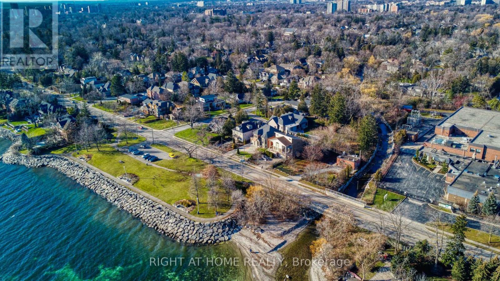 3227 LAKESHORE ROAD, Burlington, Ontario