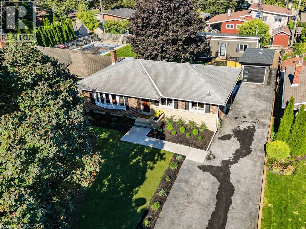 17 PRESTON Drive, St. Catharines, Ontario