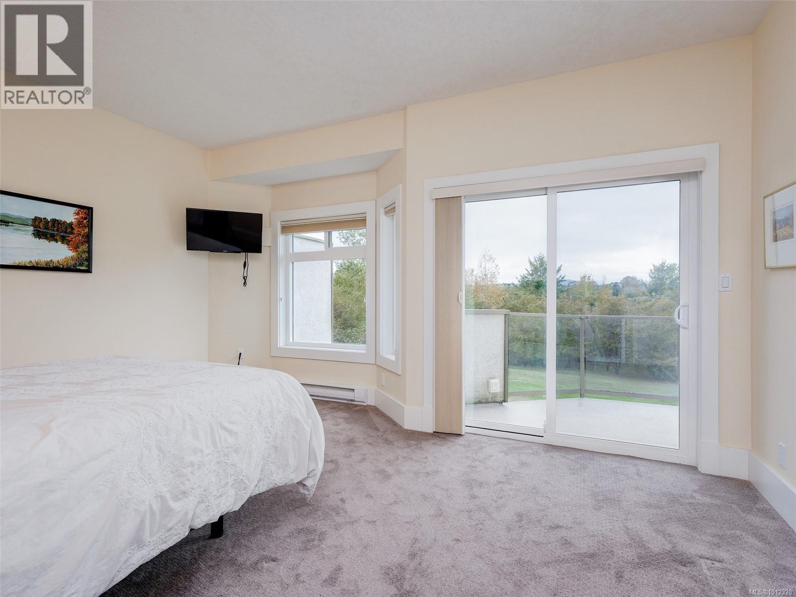 44 4318 Emily Carr Dr, Saanich, British Columbia  V8X 5E7 - Photo 14 - 1012328