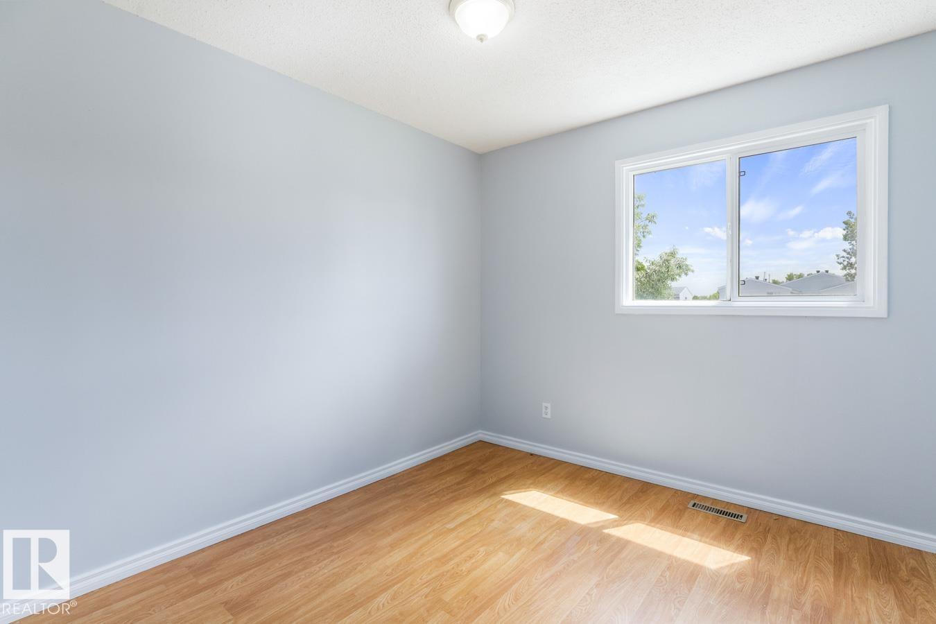 51 Mcleod Pl Nw, Edmonton, Alberta  T5A 3A8 - Photo 10 - E4446338