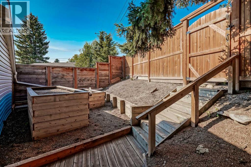 52 Hogarth Crescent Sw, Calgary, Alberta  T2V 3A7 - Photo 39 - A2264506