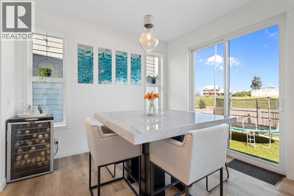 36 Magnolia Bay Se, Calgary, Alberta  T3M 3M9 - Photo 11 - A2264910