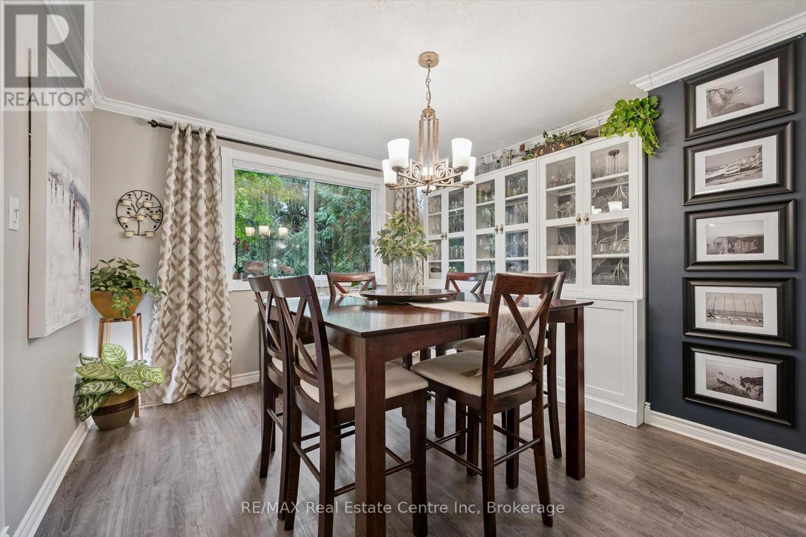 4 Berkley Place, Guelph, Ontario  N1E 1E6 - Photo 6 - X12477015