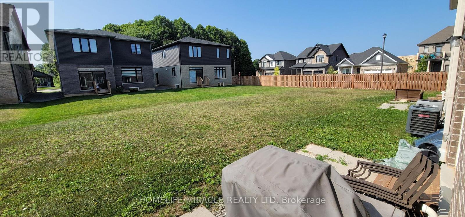 50 Lymburner Street, Pelham, Ontario  L0S 1E6 - Photo 37 - X12476535