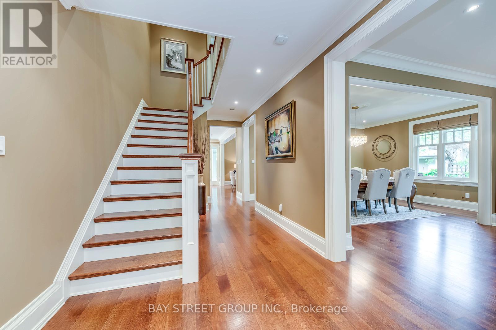 1049 Cedar Grove Boulevard, Oakville, Ontario  L6J 2C2 - Photo 11 - W12476833