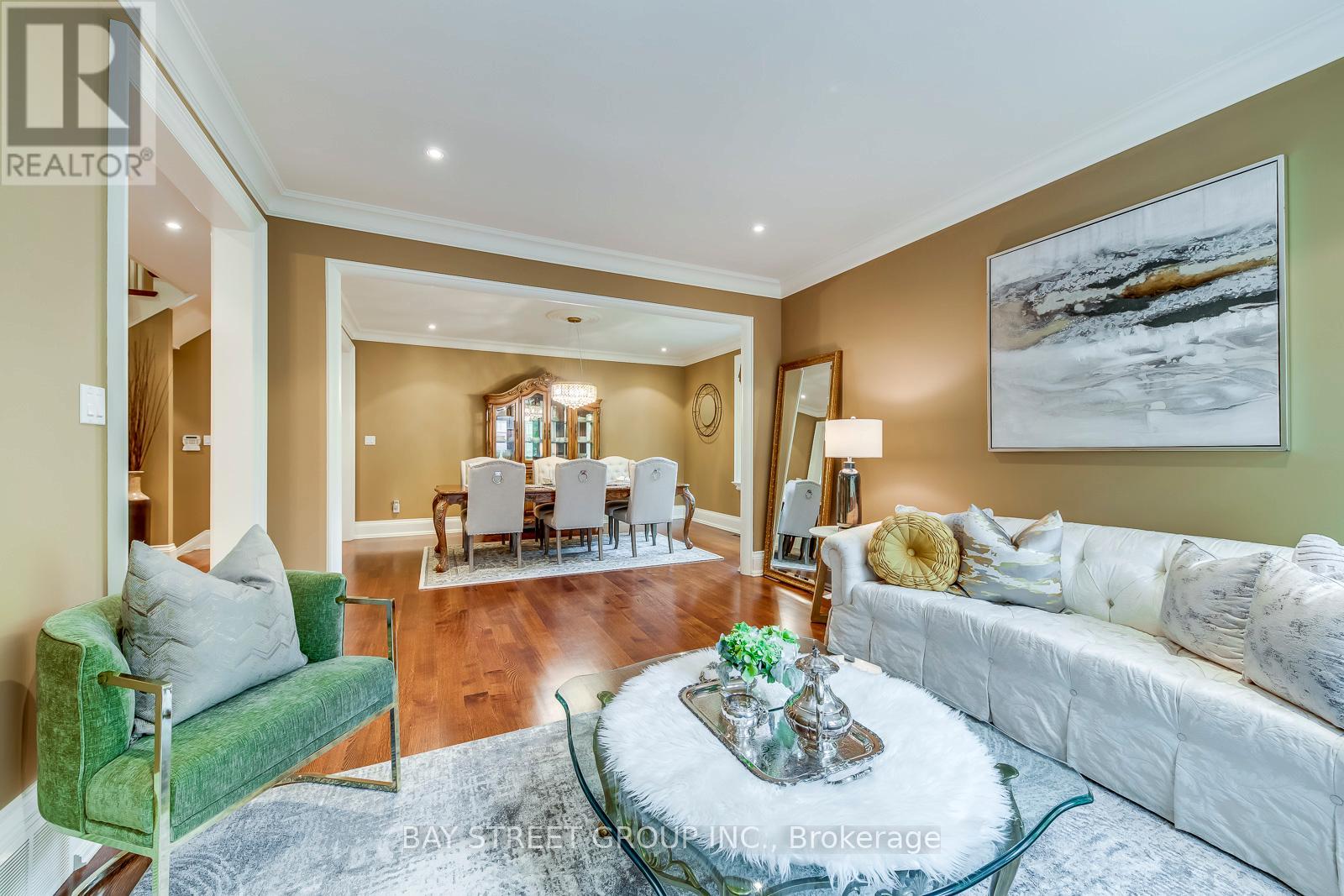 1049 Cedar Grove Boulevard, Oakville, Ontario  L6J 2C2 - Photo 14 - W12476833