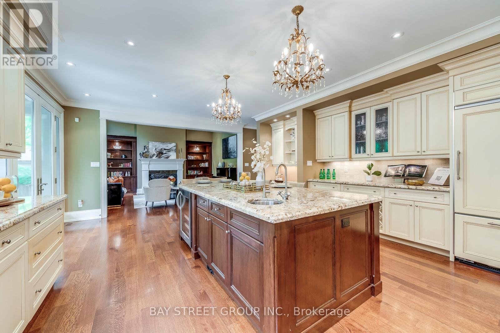 1049 Cedar Grove Boulevard, Oakville, Ontario  L6J 2C2 - Photo 26 - W12476833