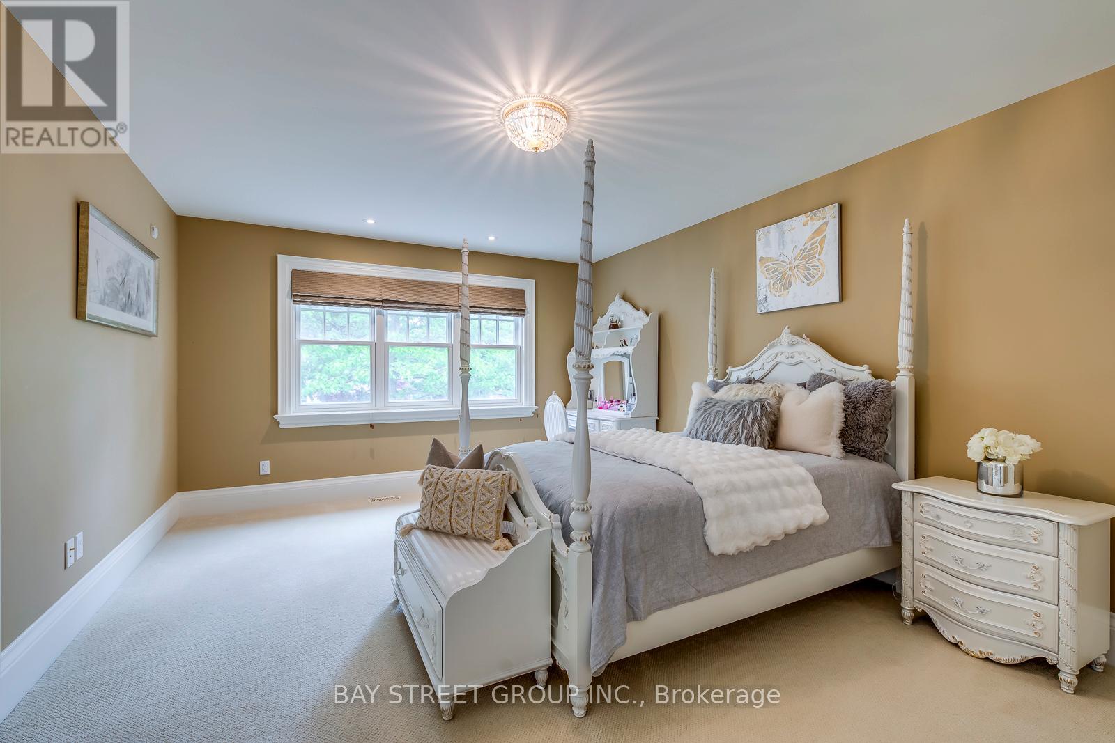 1049 Cedar Grove Boulevard, Oakville, Ontario  L6J 2C2 - Photo 36 - W12476833