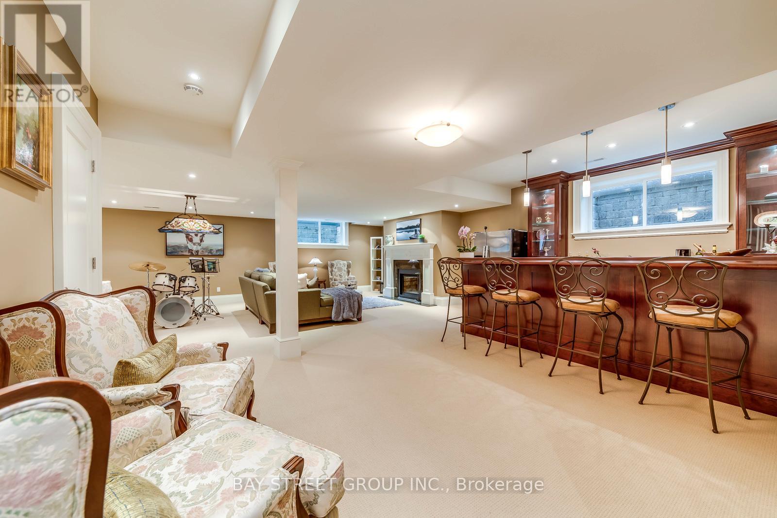 1049 Cedar Grove Boulevard, Oakville, Ontario  L6J 2C2 - Photo 40 - W12476833