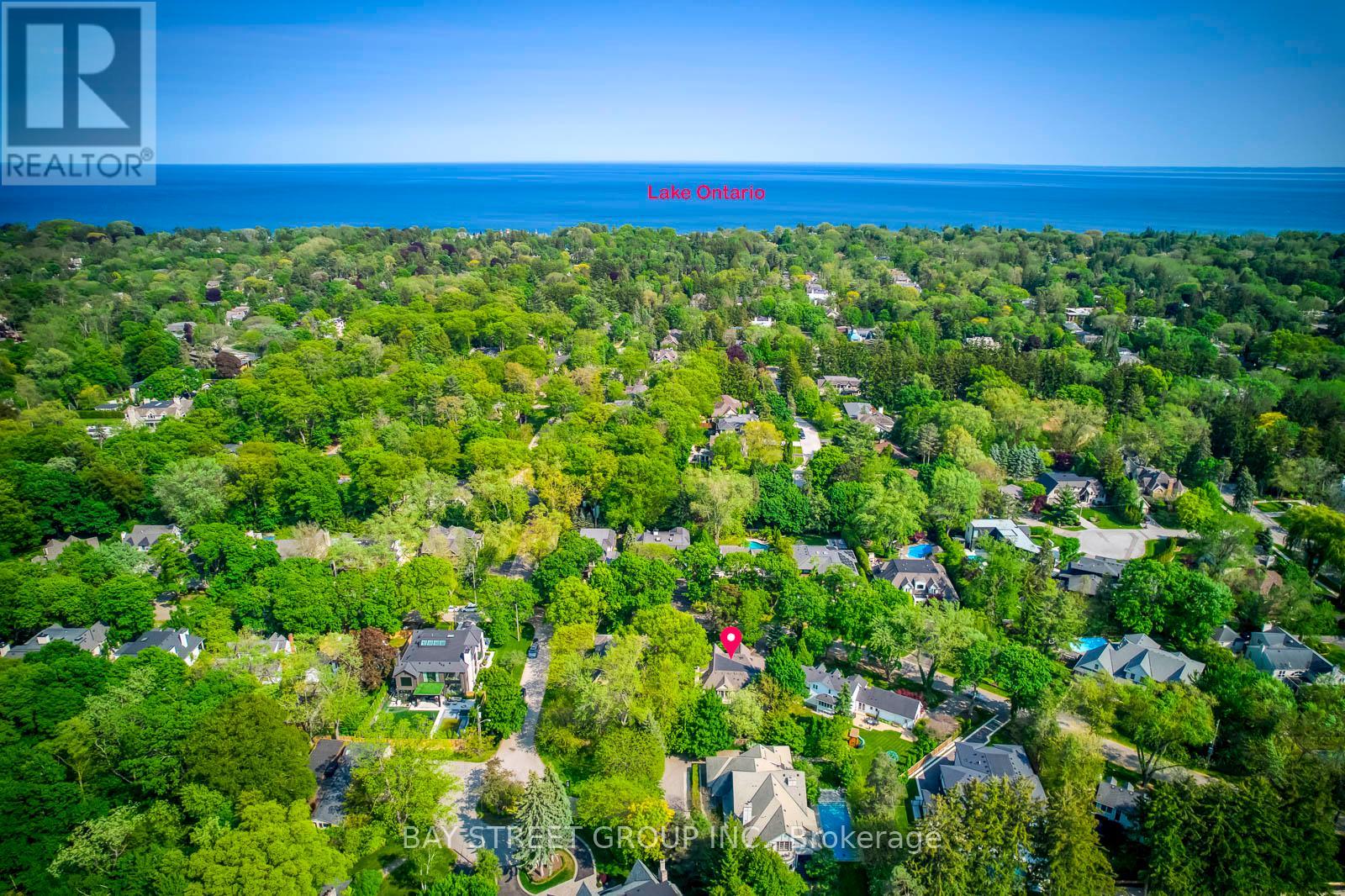 1049 Cedar Grove Boulevard, Oakville, Ontario  L6J 2C2 - Photo 49 - W12476833