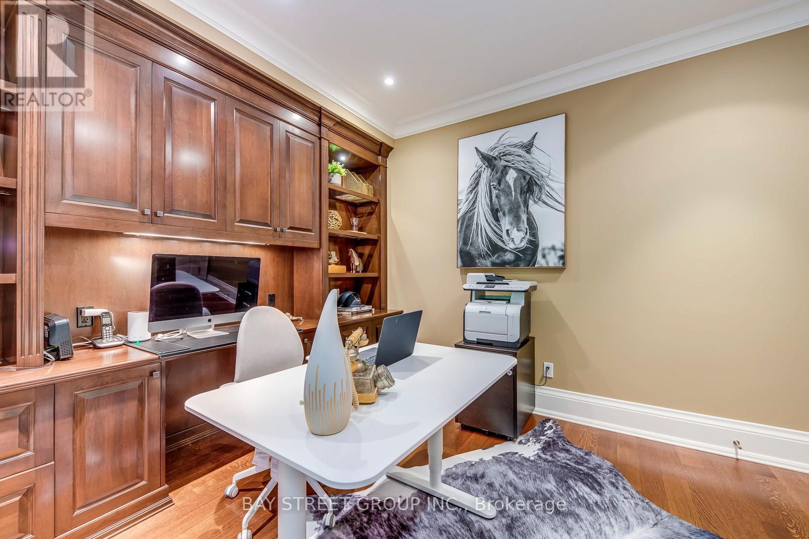 1049 Cedar Grove Boulevard, Oakville, Ontario  L6J 2C2 - Photo 9 - W12476833