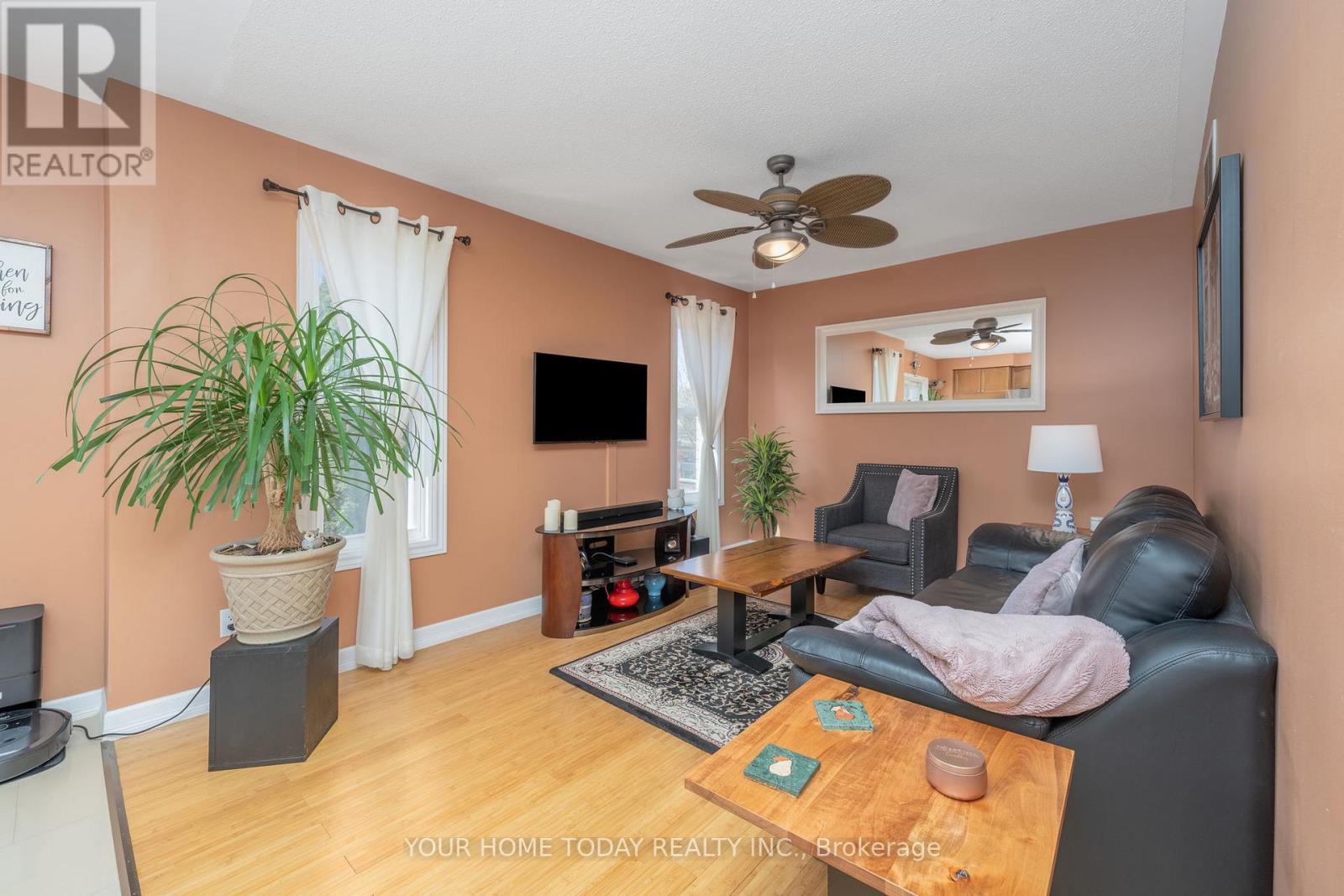 208 Van Scott Drive, Brampton, Ontario  L7A 1V9 - Photo 17 - W12476834