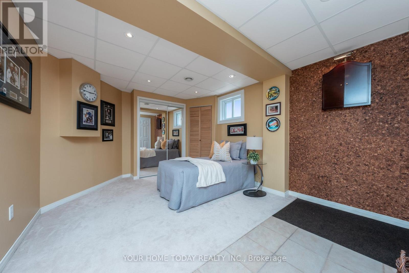 208 Van Scott Drive, Brampton, Ontario  L7A 1V9 - Photo 32 - W12476834