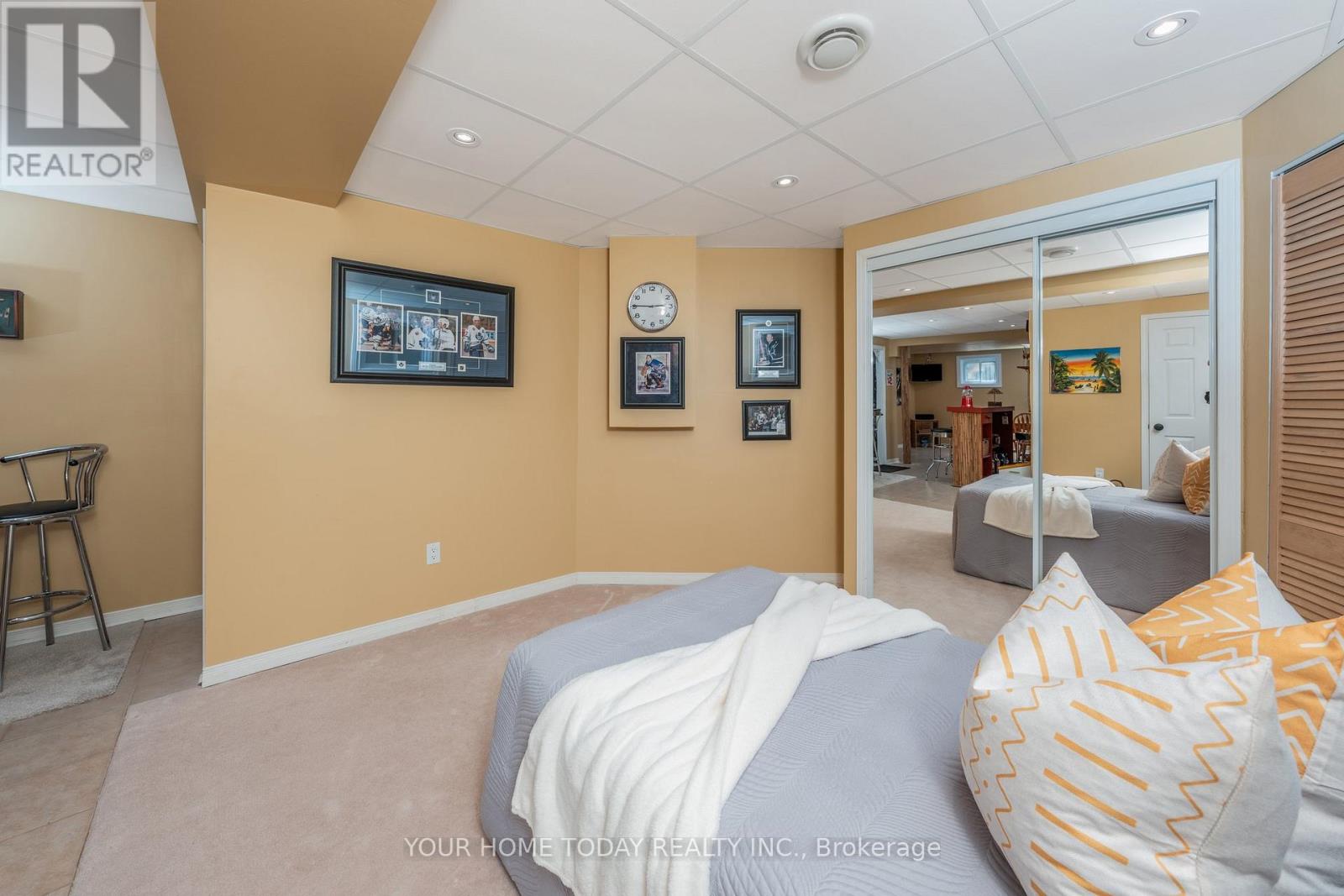 208 Van Scott Drive, Brampton, Ontario  L7A 1V9 - Photo 33 - W12476834