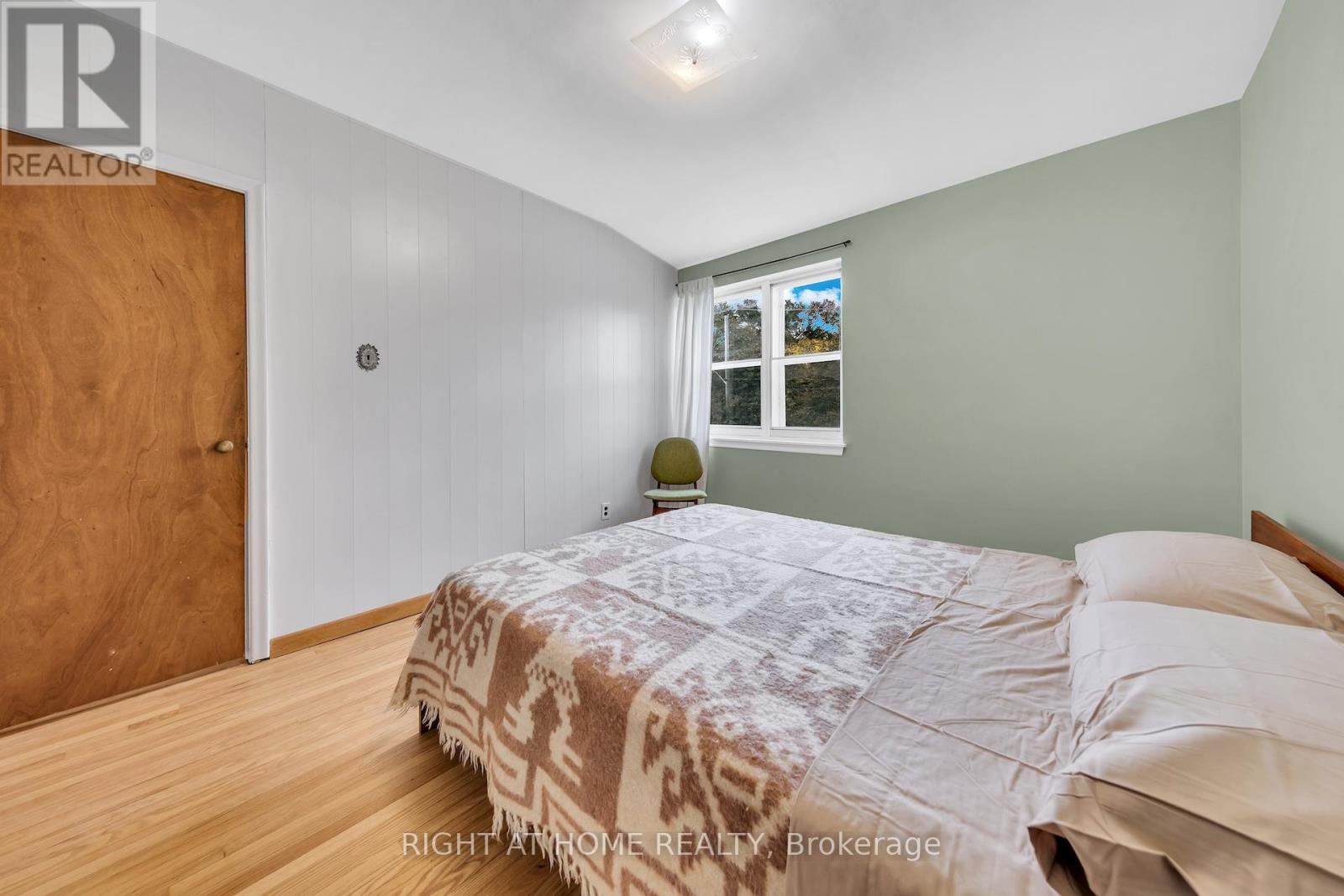 34 Althea Road, Toronto, Ontario  M6S 2P2 - Photo 25 - W12476846