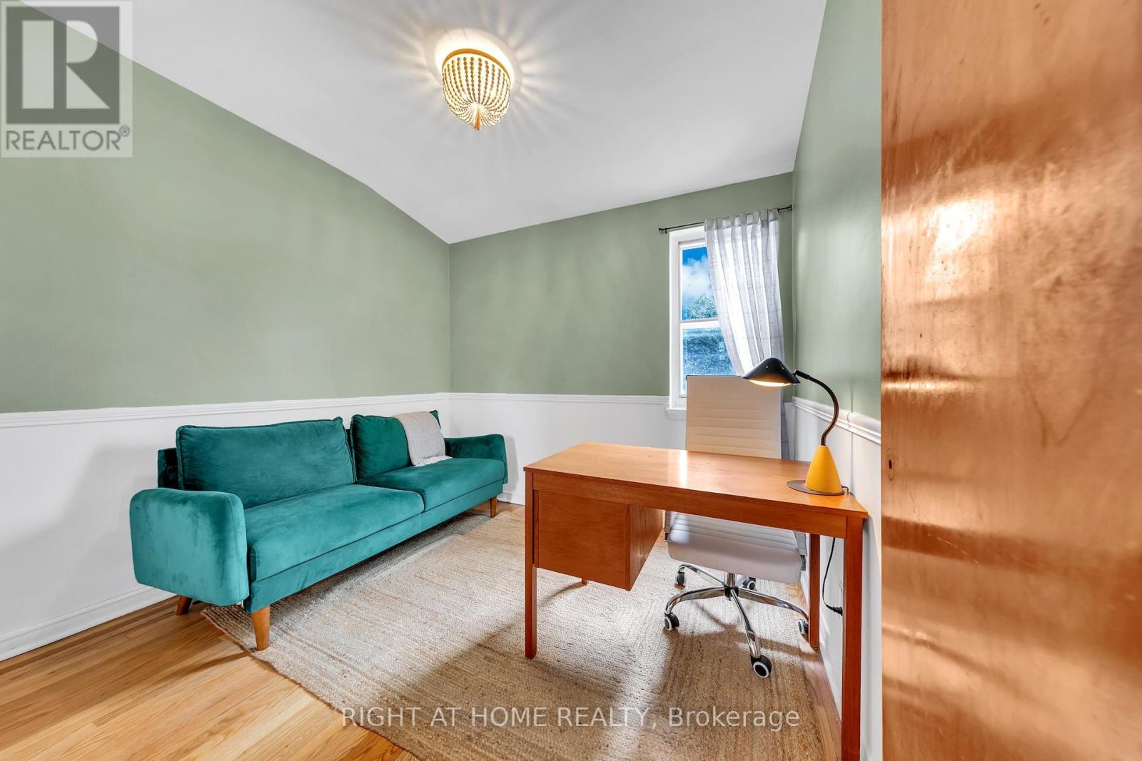 34 Althea Road, Toronto, Ontario  M6S 2P2 - Photo 28 - W12476846