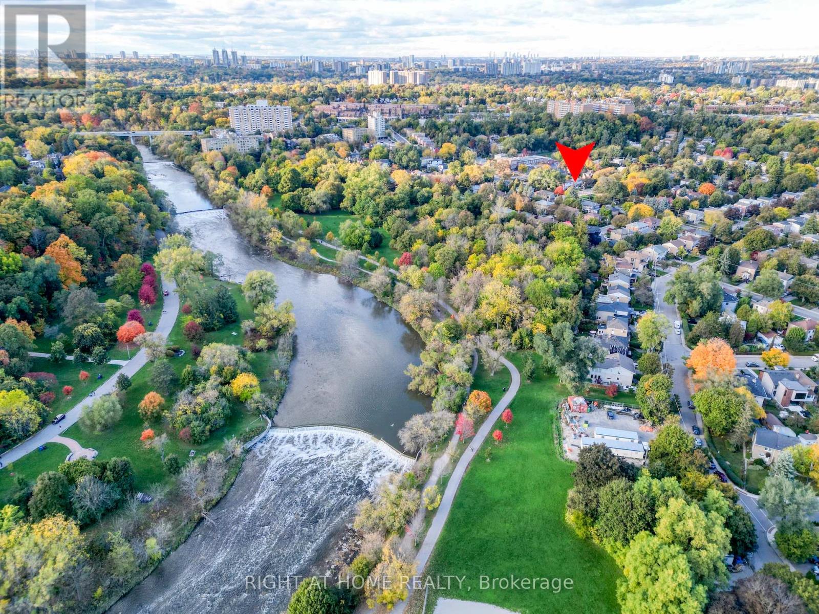 34 Althea Road, Toronto, Ontario  M6S 2P2 - Photo 42 - W12476846