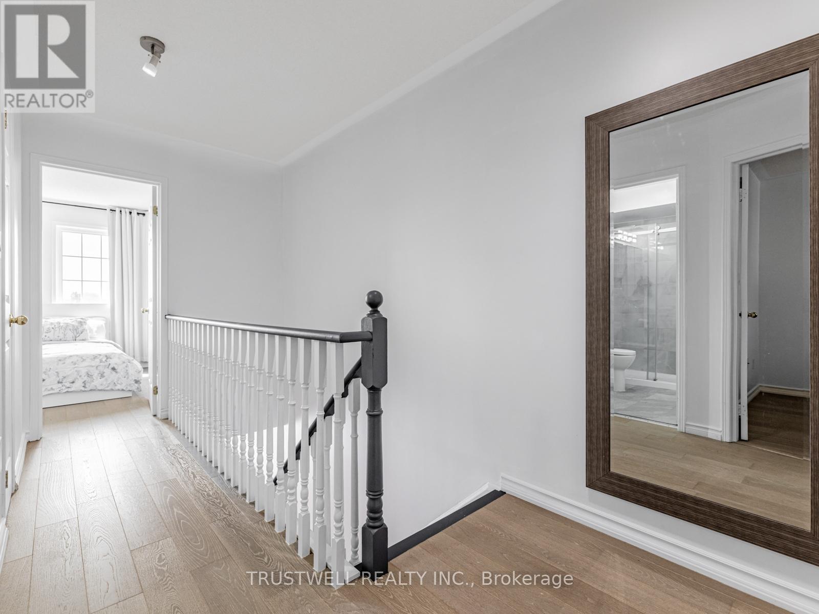 127 Torbarrie Road, Toronto, Ontario  M3L 1G8 - Photo 14 - W12476861