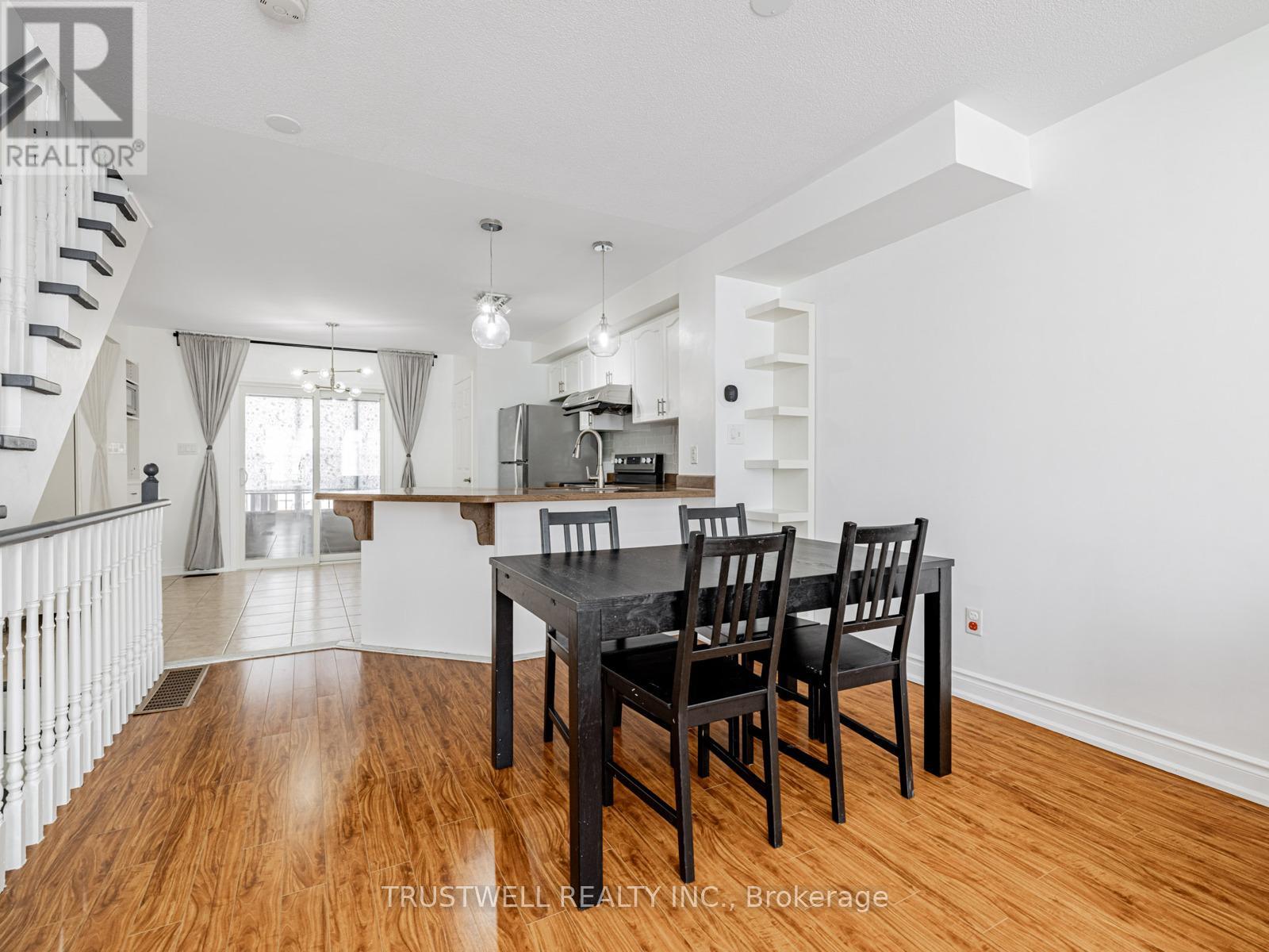 127 Torbarrie Road, Toronto, Ontario  M3L 1G8 - Photo 4 - W12476861