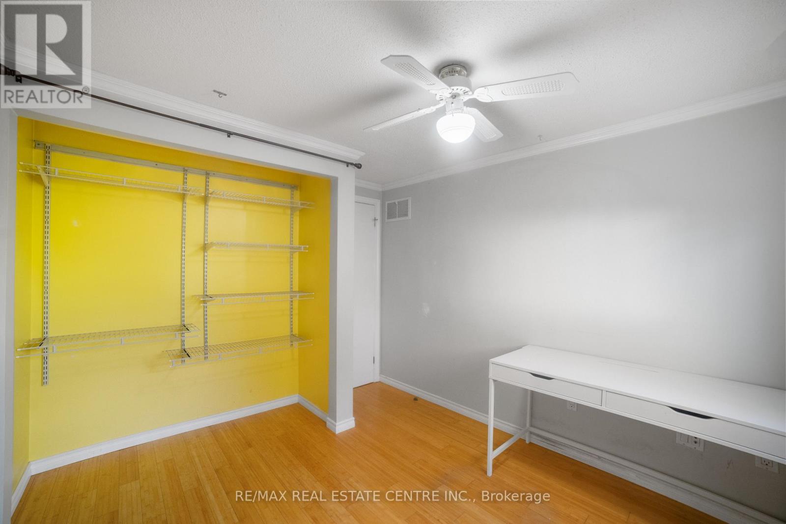 4263 Sugarbush Road, Mississauga, Ontario  L5B 2X6 - Photo 10 - W12476877