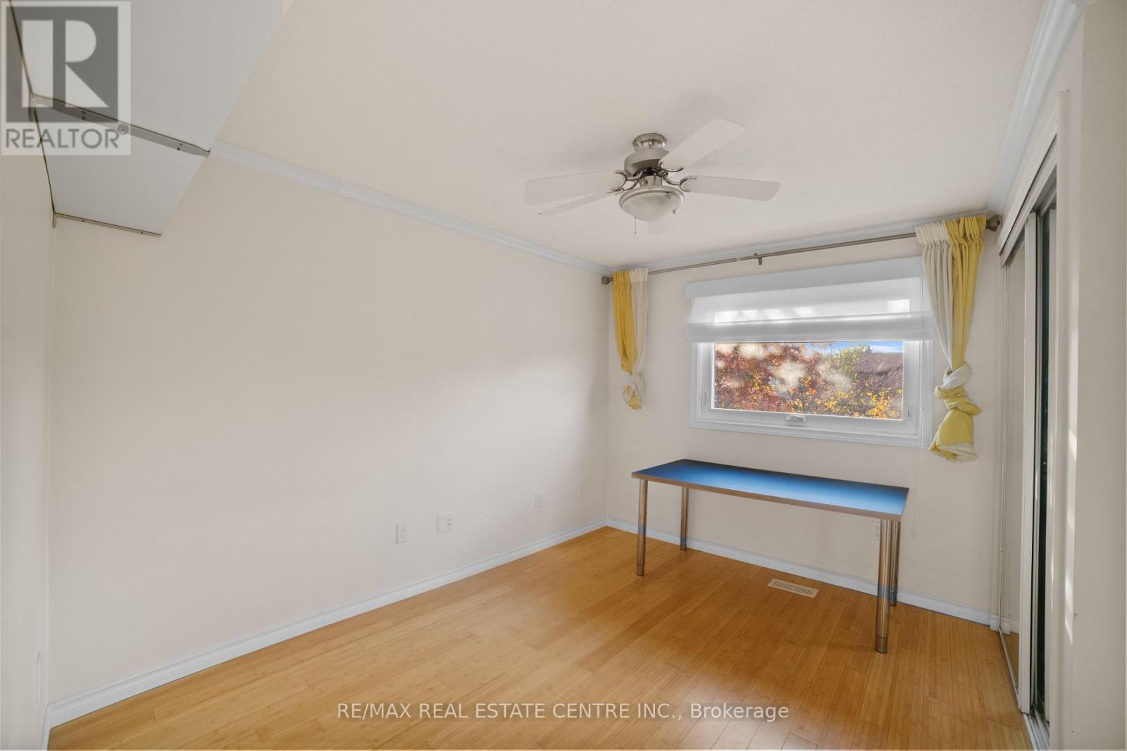 4263 Sugarbush Road, Mississauga, Ontario  L5B 2X6 - Photo 11 - W12476877