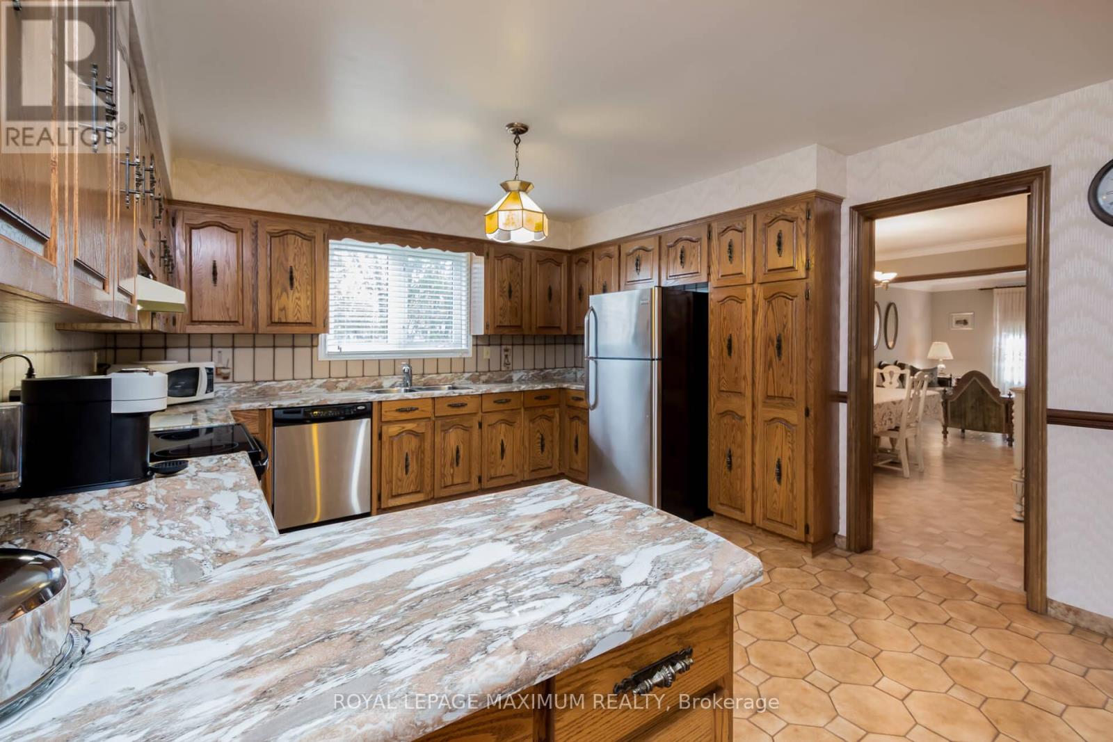 119 Glen Long Avenue, Toronto, Ontario  M6B 2M4 - Photo 13 - W12476922