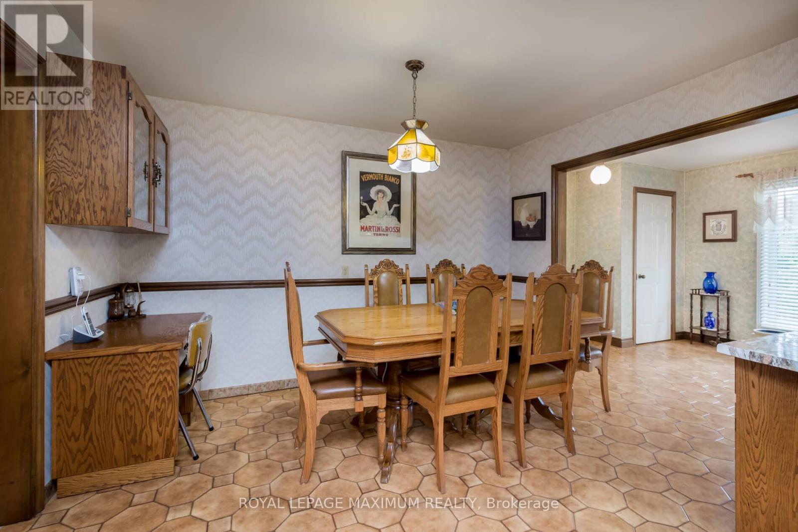 119 Glen Long Avenue, Toronto, Ontario  M6B 2M4 - Photo 14 - W12476922