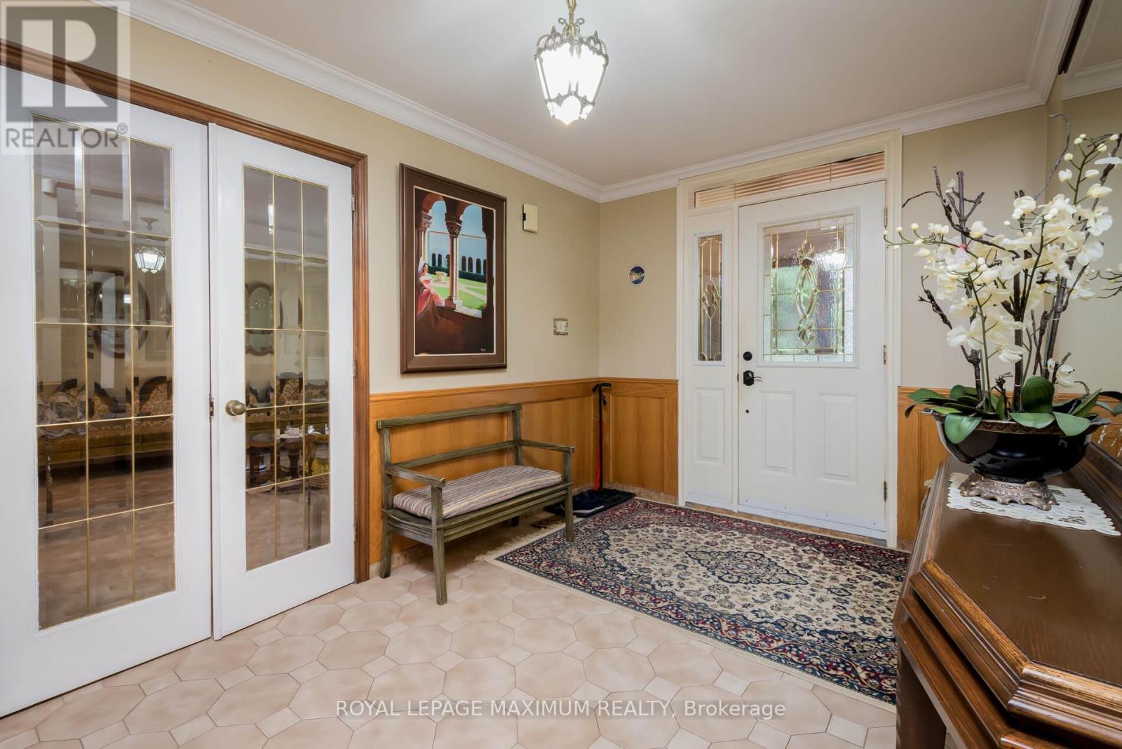 119 Glen Long Avenue, Toronto, Ontario  M6B 2M4 - Photo 3 - W12476922