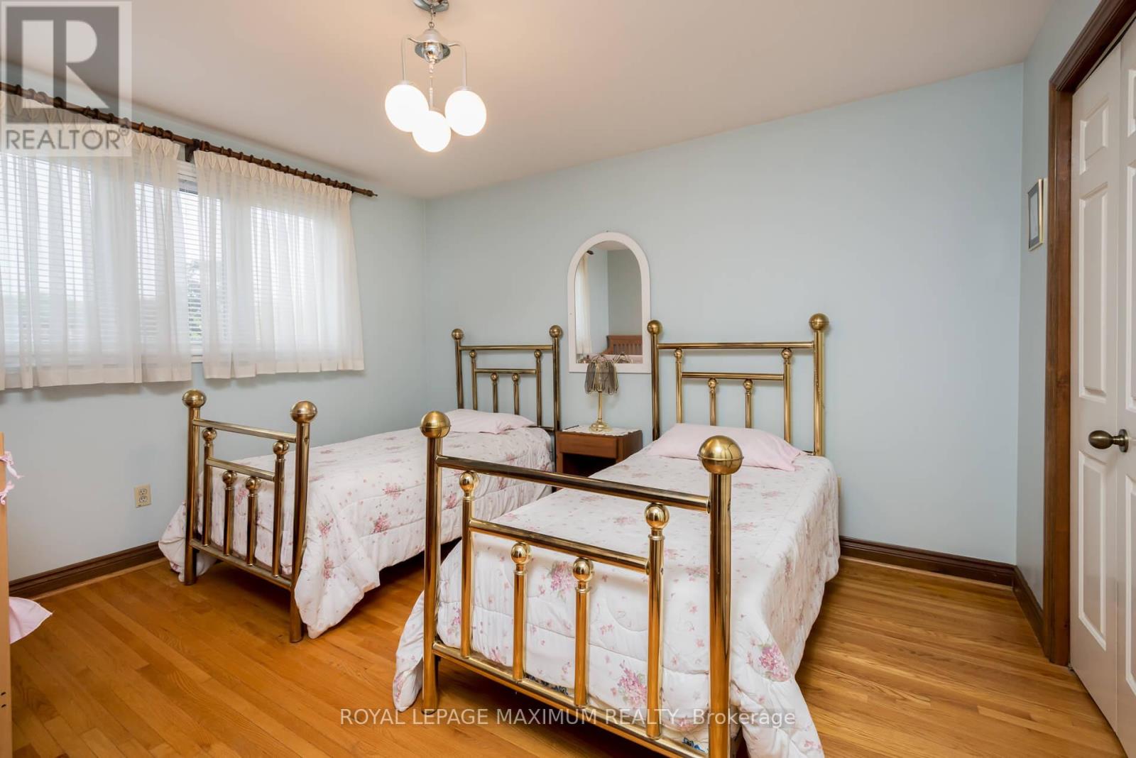 119 Glen Long Avenue, Toronto, Ontario  M6B 2M4 - Photo 30 - W12476922