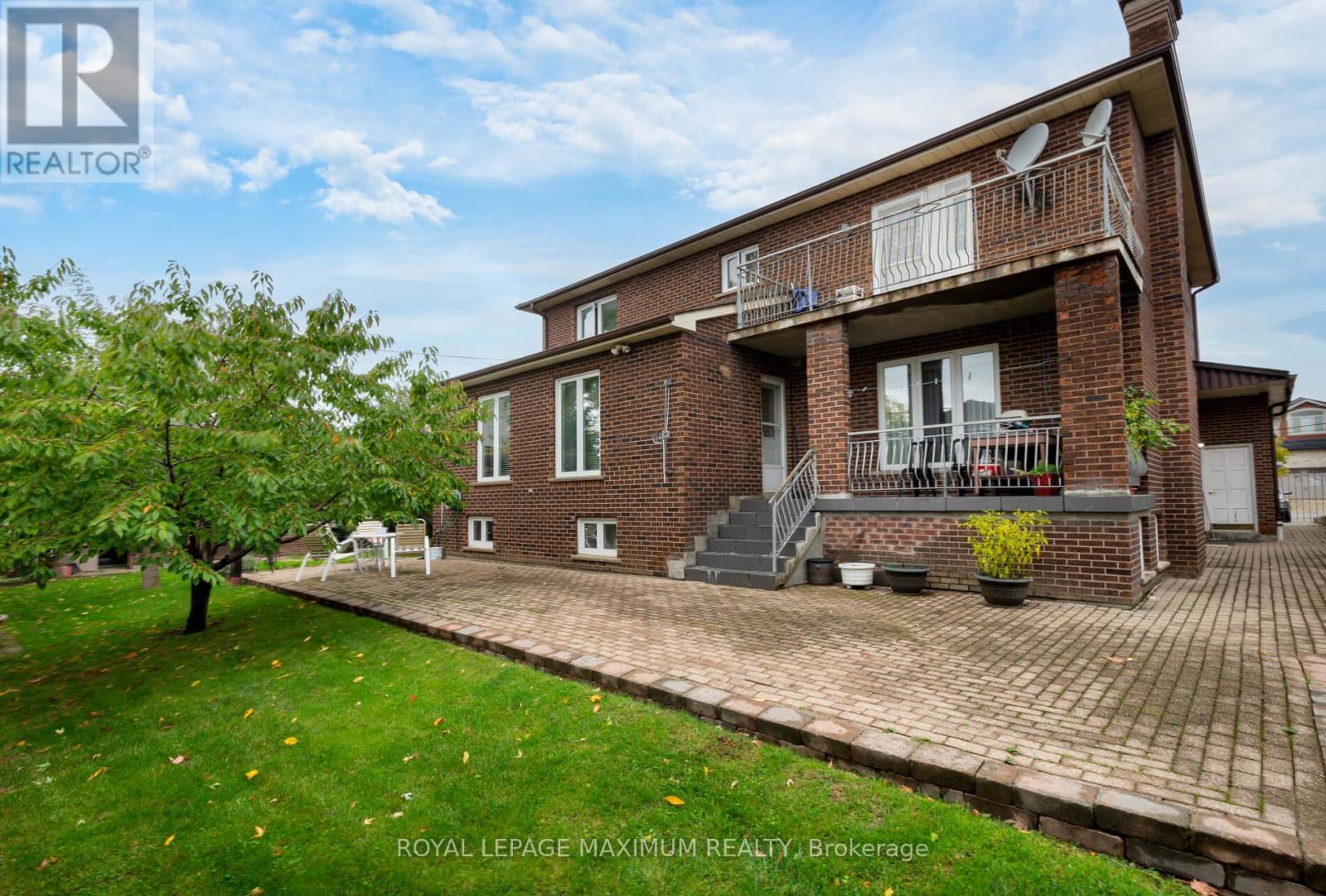 119 Glen Long Avenue, Toronto, Ontario  M6B 2M4 - Photo 39 - W12476922