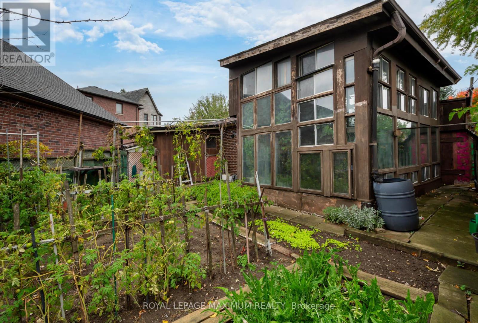 119 Glen Long Avenue, Toronto, Ontario  M6B 2M4 - Photo 44 - W12476922